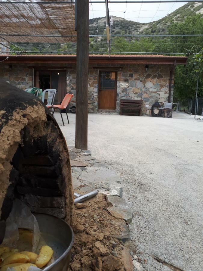 فيلا Agrompelo House أغروس المظهر الخارجي الصورة